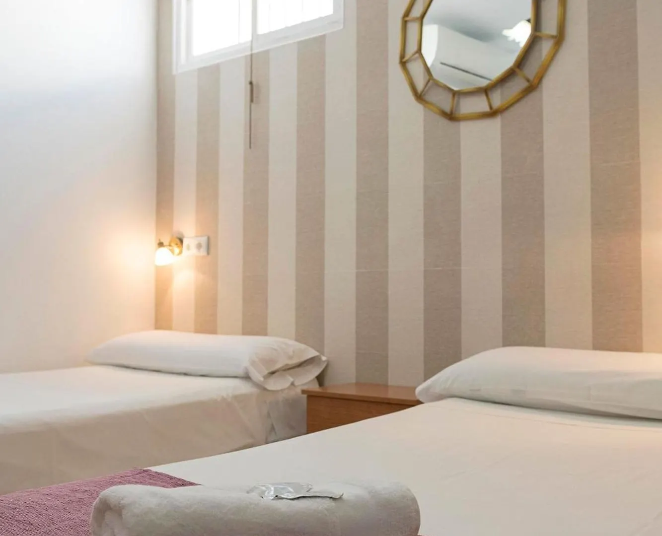 Hostal Colon Cadiz Spain