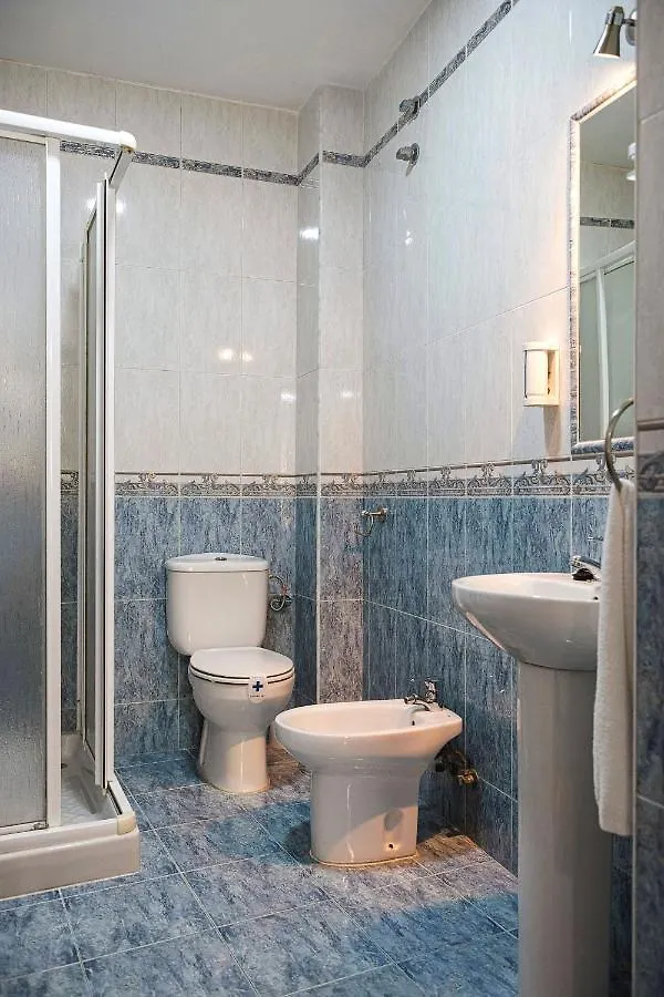 Hostal Colon Cadiz Guest house